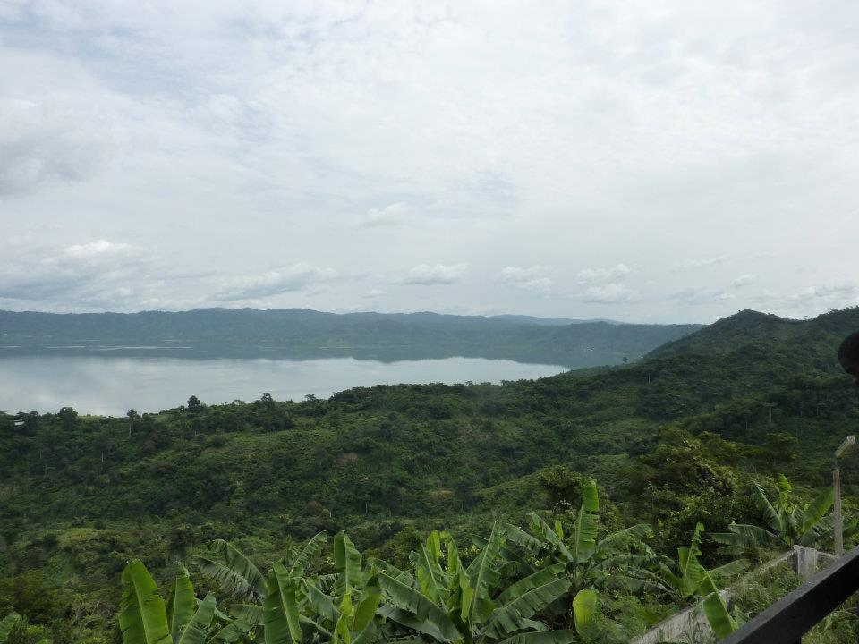 DID YOU KNOW LAKE BOSUMTWI, NESTLED IN AN ANCIENT METEORITE CRATER, IS GHANA’S LARGEST AND ONLY NATURAL LAKE IN THE ASHANTI REGION?